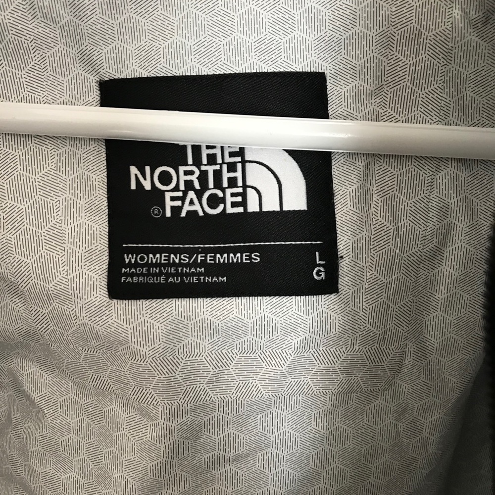 North face windbreaker
